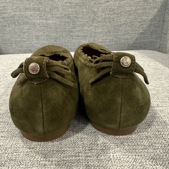 Jack Rogers Women's Suede Hunter Green Scalloped Flats - Picture 6 of 6